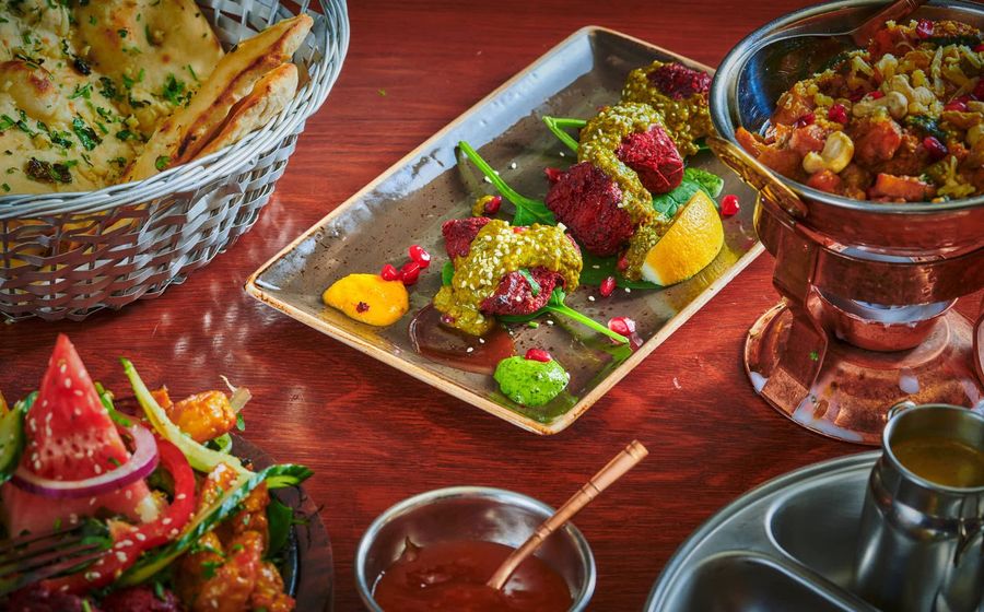Tandoori starters with naan bread